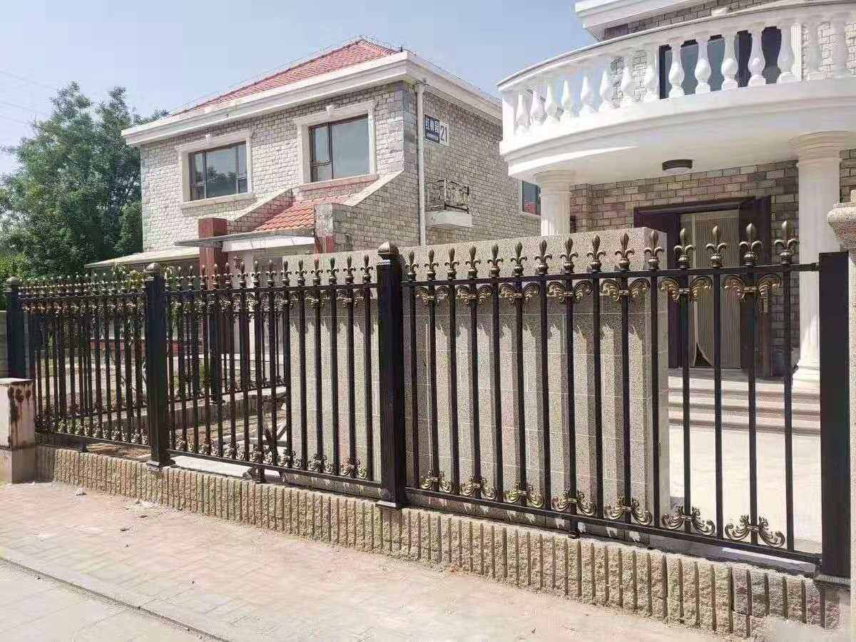 于洪别墅锌钢围墙